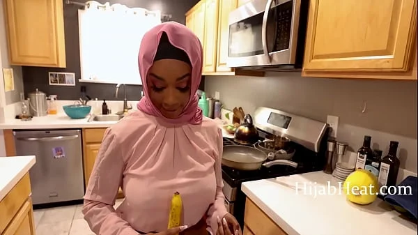 Nobody Can Resist A Thick Ebony In Hijab- Lily Starfire