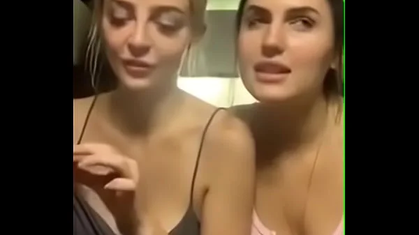 2 Girls Downblouse Periscope