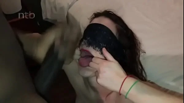 Hot Cuckold Blindfolded Hotwife - somebody knows the name of this girl?